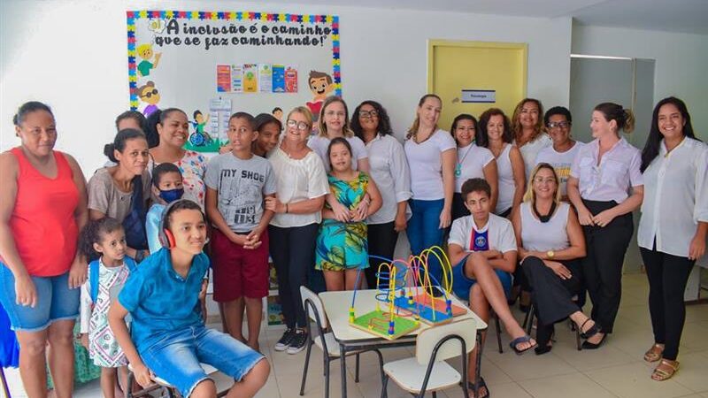 CAEEDE é referência em inclusão educacional de crianças em Eunápolis