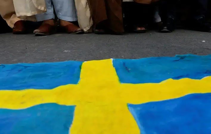 Suécia autoriza manifestação para queima da Bíblia e da Torá