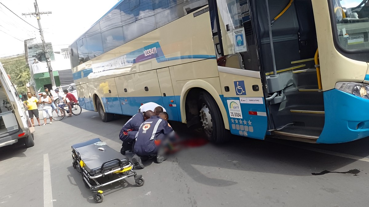 Homem atropelado por ônibus da Viação Novo Horizonte em Itagimirim tem perna amputada