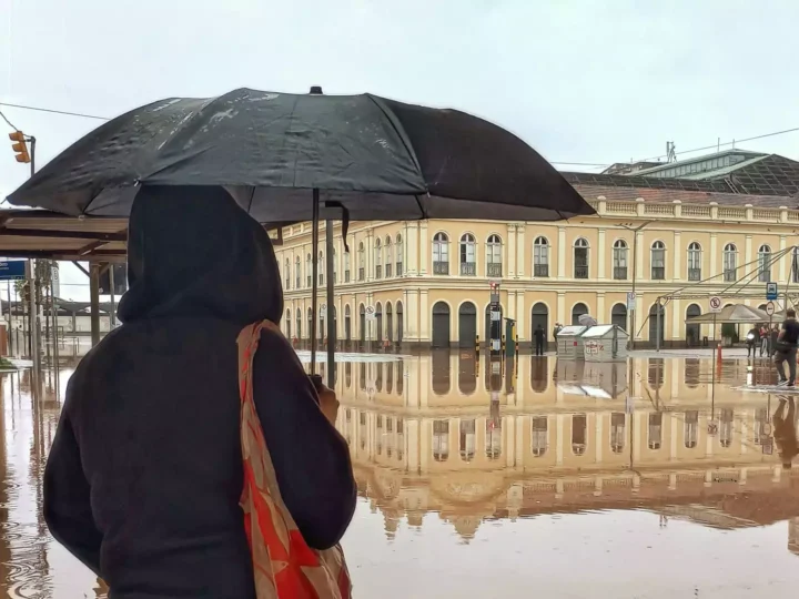 Porto Alegre inundada: nível do Guaíba é o maior da história